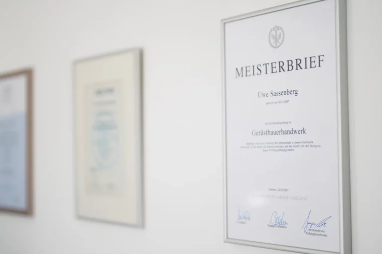 Gerüstbau, Meister von Sassenberg + Pesch in Pulheim und Köln